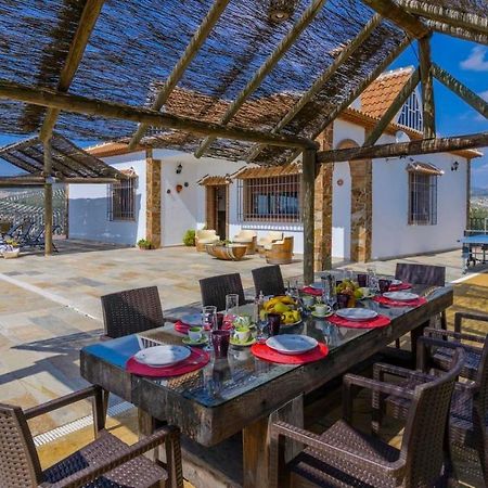 La Villa Del Lago Iznajar By Ruralidays Bagian luar foto