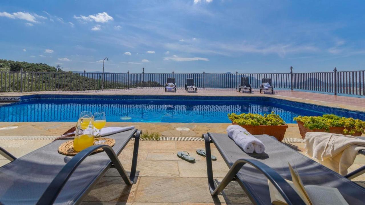 La Villa Del Lago Iznajar By Ruralidays Bagian luar foto